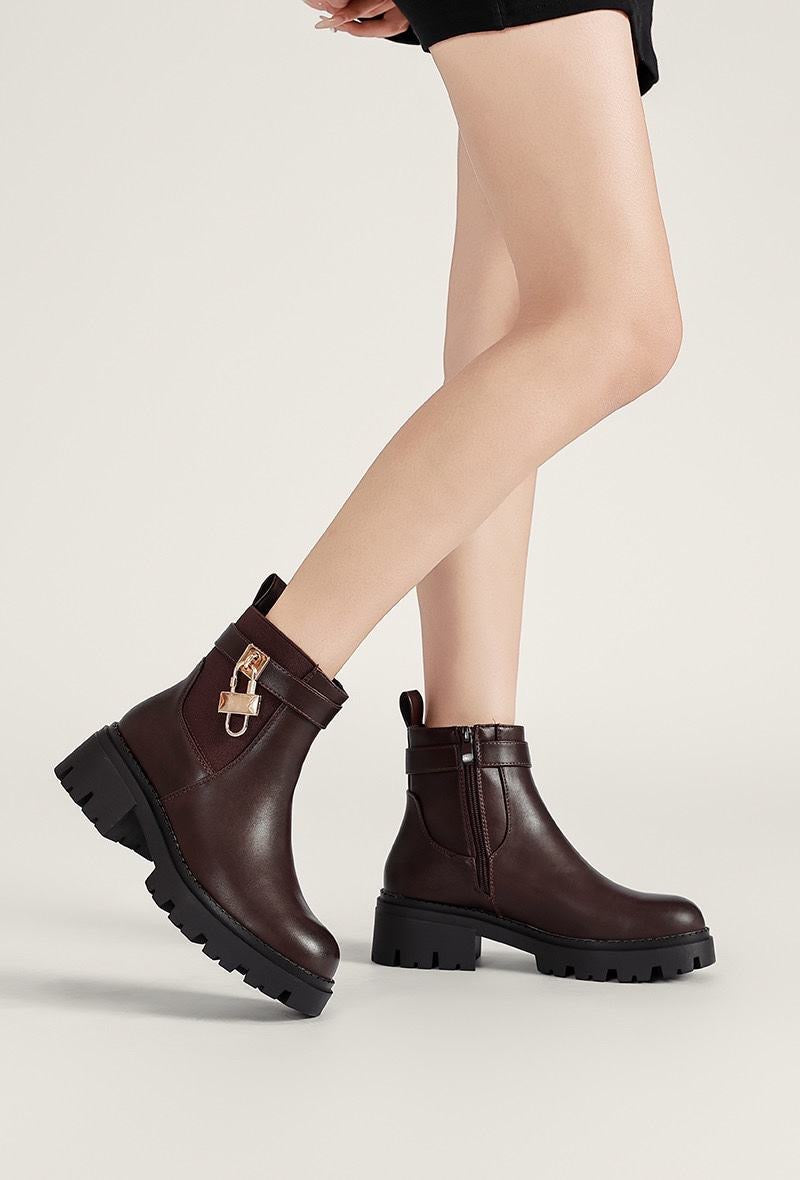 Cleo Enkellaars Bruin